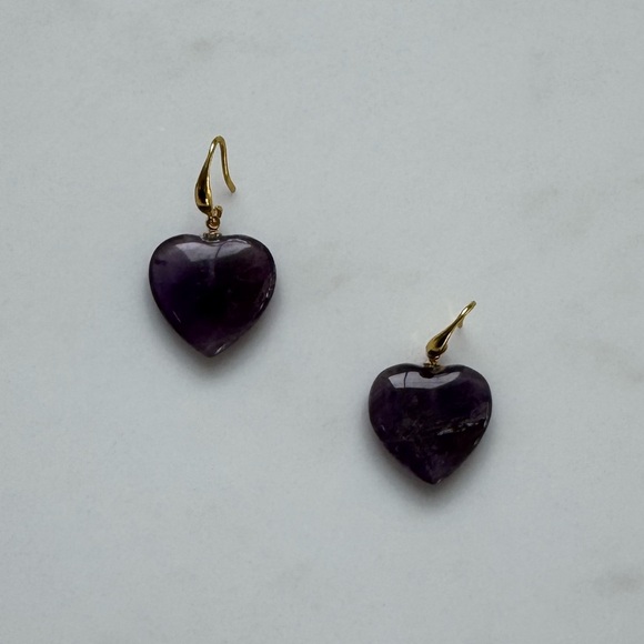 Tuckernuck Jewelry - NWOT Tuckernuck Amethyst Heart Earrings